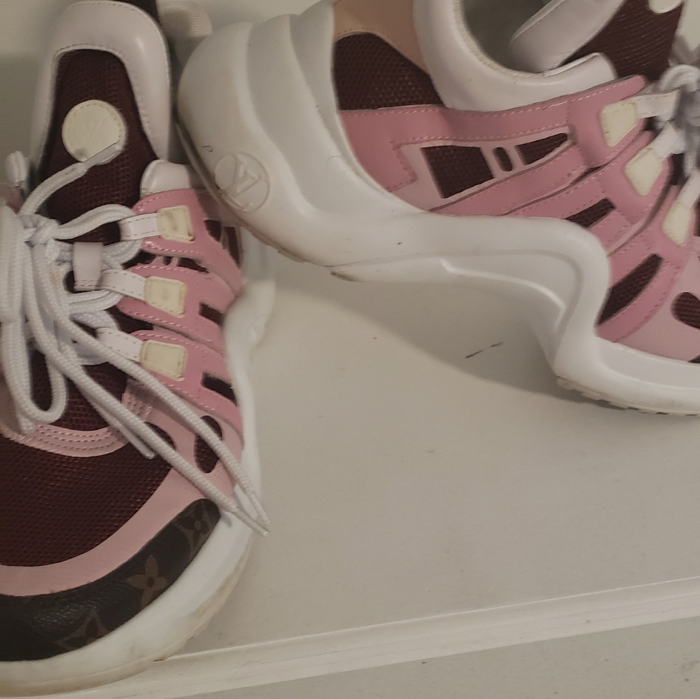 Louis Vuitton Sneakers